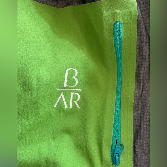 Arcteryx Beta AR in Rare Color | Goretex PRO | women’s L - Picture 11 of 13